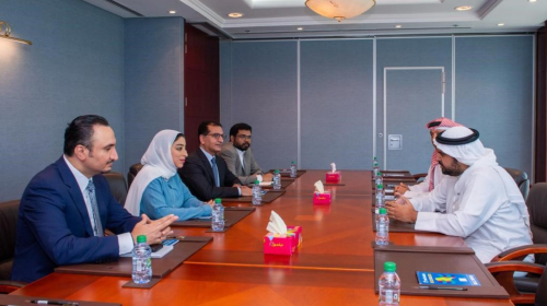 عيسى بن علي يبحث التعاون المشترك مع وزيرة السياحة