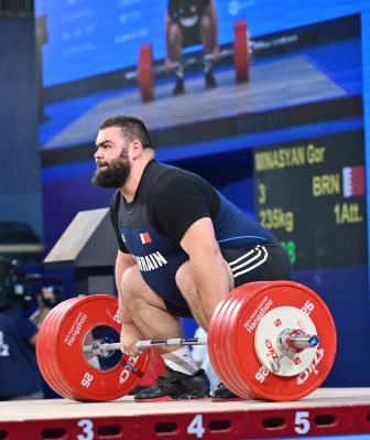 الرباع غور يكسب الذهب ويسجل رقماً آسيوياً جديداً  كسب الرباع غور الميدالية الذهبية في منافسات رفع الأثقال لوزن فوق 109 كجم وتحطيم رقمين قياسيين في تاريخ دورات الألعاب الآسيوية، ليهدي مملكة البحرين الميدالية الذهبية الـ 12 التاريخية، والتي اختتمت بها البحرين مشاركتها في آسياد هانغتشو، ولتكتب رياضة رفع الأثقال تاريخاً جديداً بالحصول على أول ميدالية ذهبية في تاريخ البحرين بالألعاب الآسيوية في هذه الرياضة، وتؤكد التطور الكبير الذي تعيشه الرياضة في المملكة في مختلف الألعاب. ونجح الرباع غور من  إهداء البحرين المي
