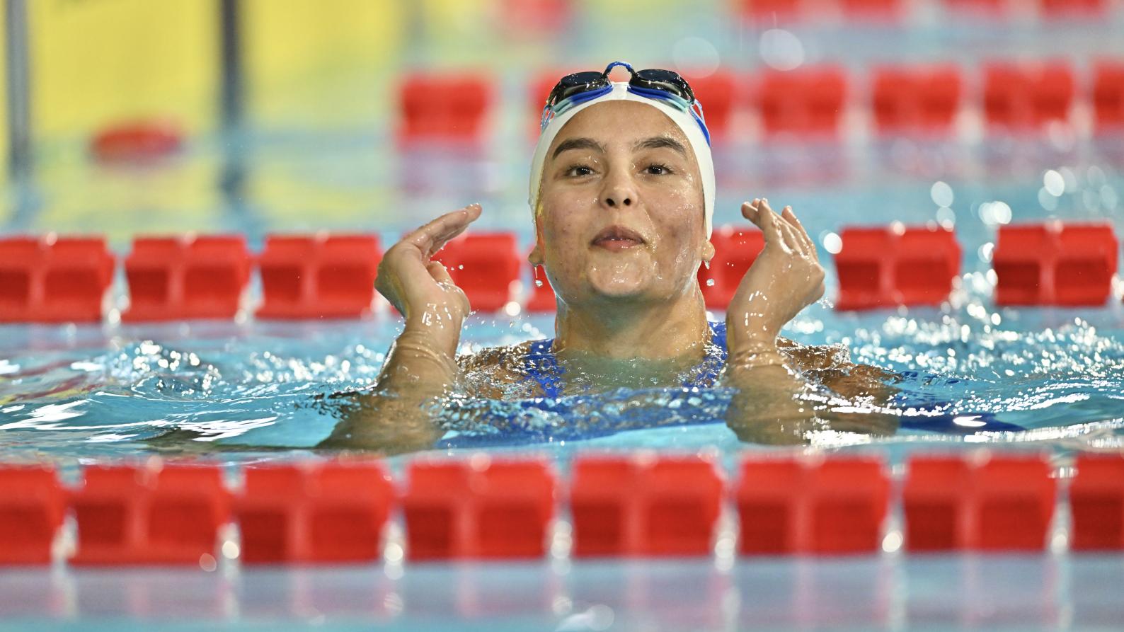 Amani Al-Obaidli Kicks Off Bahrain's Participation in the 100-Meter Backstroke
